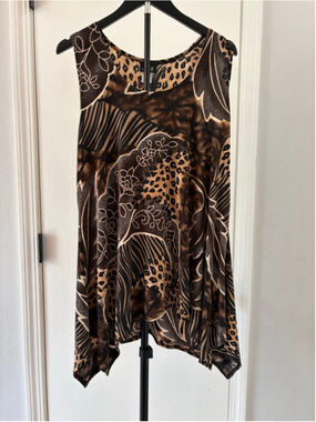 Jostar Sleeveless Handkerchief Hem Tunic Top 2XL EUC Mixed Animal Leopard Print